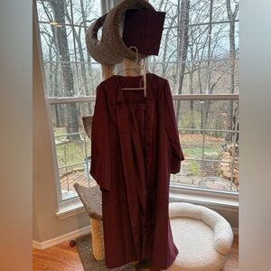 Missouri State Maroon Graduation cap and Gown - Classic Academic Robe with tasse
